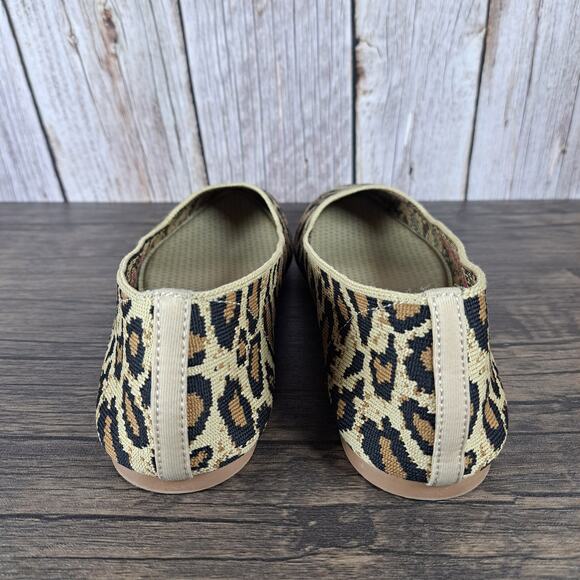 Skechers Cleo Claw Leopard Print Comfort Flats Memory Foam Slip ons Women's 6.5 - Picture 4 of 9